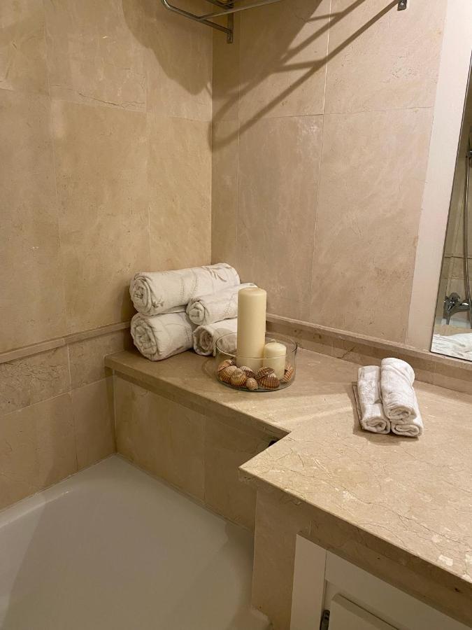 Apartamento Con Terraza Sobre La Marina De Sotogrande サン・ロケ エクステリア 写真